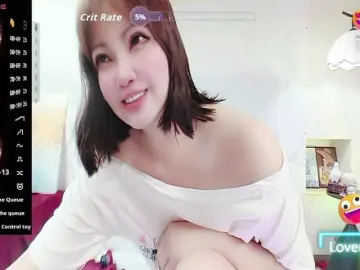 Twhanhan  live sex cam