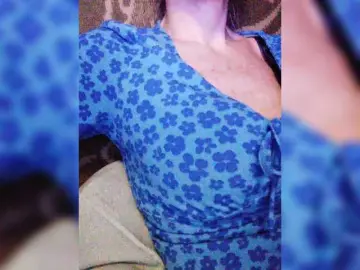 Isabel-LM  live sex cam