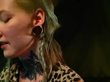 LittleSpaceMouse-  live sex cam