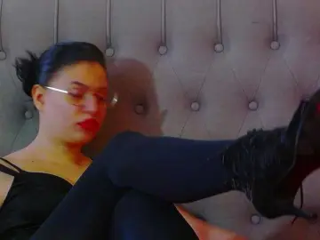 MadelynVelure  live sex cam