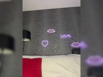 MelodyFox  live sex cam