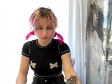 MichalMccahill  live sex cam