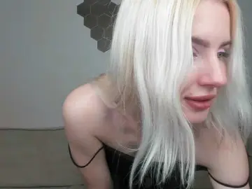 Daeneryy  live sex cam