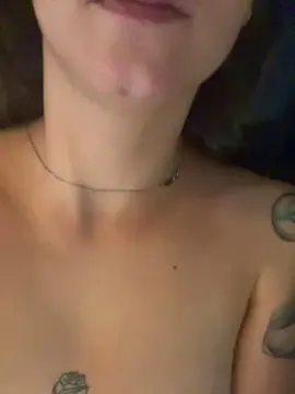 Cleo8494  live sex cam