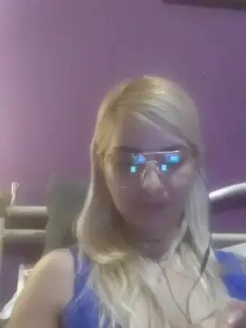 Sexyblondefun4  live sex cam
