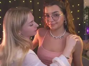 AzzieTheriault  live sex cam