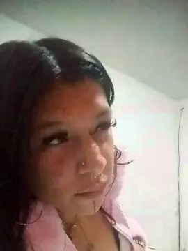 Kittyandwolff  live sex cam
