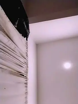 Kittyfeet1  live sex cam