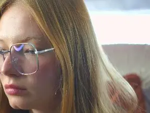 LisandraWiss  live sex cam