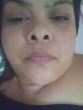 Luana33974228  live sex cam