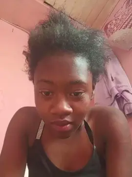 Tinah44  live sex cam