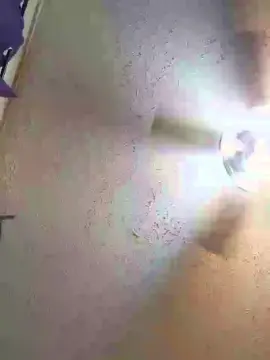 Hippiesoul204  live sex cam