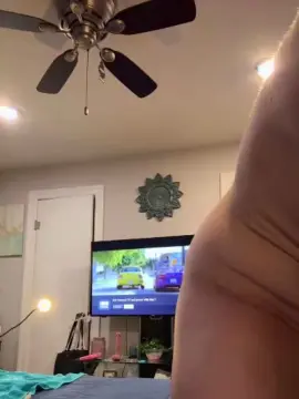 Prettyittybitty  live sex cam