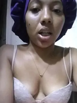 Soafaly  live sex cam