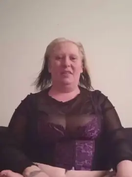 Darkgoddess25  live sex cam