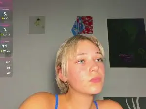 OliviaRenly  live sex cam
