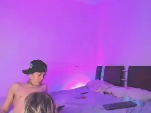 Luisa_and_wan  live sex cam