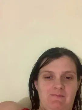 Curvyshyjade  live sex cam