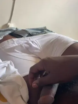 Pluuge  live sex cam