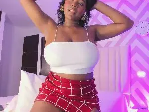 Tayrasiny  live sex cam