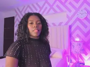 Tayrasiny  live sex cam