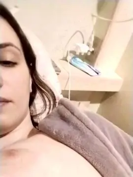 Carolnooff  live sex cam