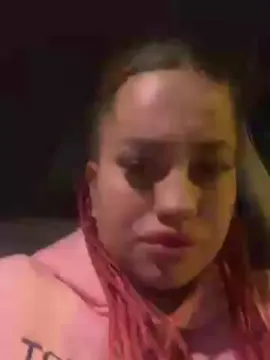 Raissa231  live sex cam