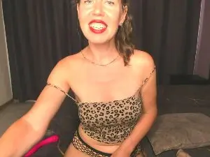 BrendaCainn  live sex cam