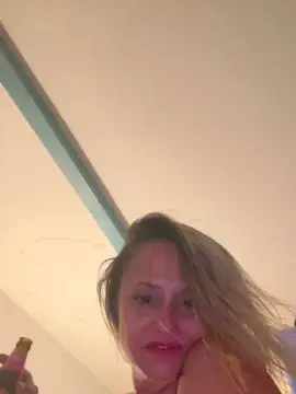 Nikita471  live sex cam