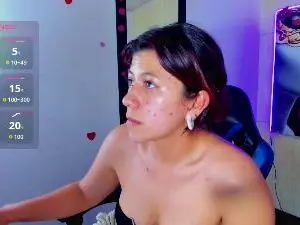 Dorothy_Clut  live sex cam