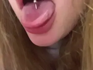 KirstinRuetz  live sex cam
