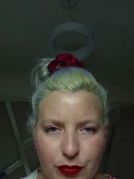 Victoriaqueen1  live sex cam