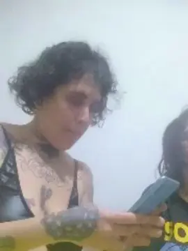 Borders  live sex cam