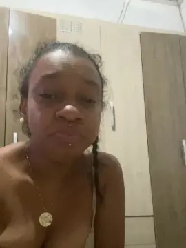 Liss38  live sex cam