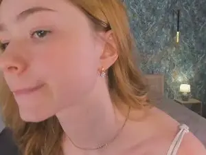 ChongBlessinger  live sex cam
