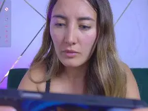 Bellaspring  live sex cam