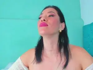 Priscilasmiith  live sex cam