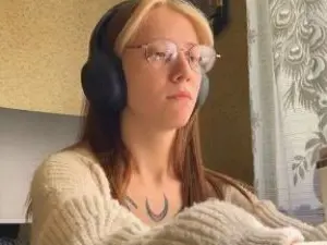 ClarindaMorman  live sex cam