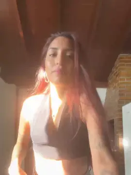 Luxeroh21  live sex cam