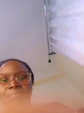 Monamore  live sex cam