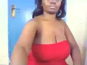 Monamore  live sex cam