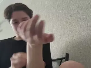 RaynaKisker  live sex cam