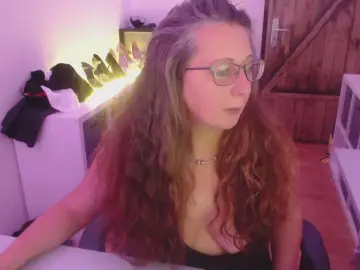 Geilesluder753  live sex cam