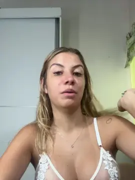 Bloira6  live sex cam