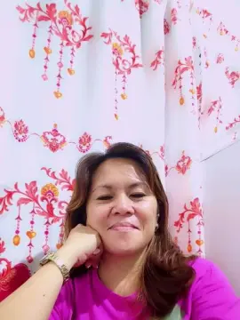 Queenbee82  live sex cam