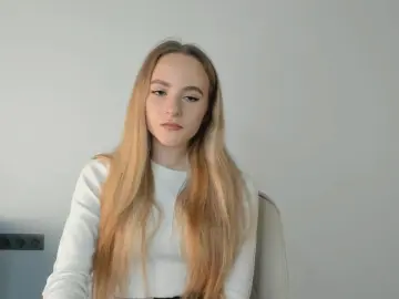 ReinaUrtiaga  live sex cam