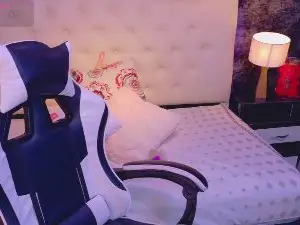 Tamara_Collinss  live sex cam