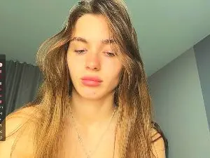 MoriahSpinello  live sex cam