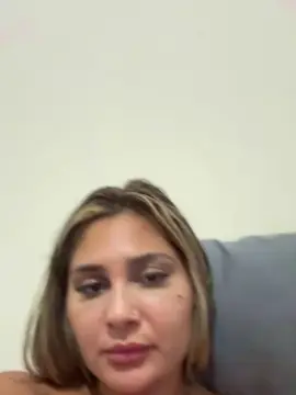 TaineSouza  live sex cam