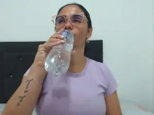 Selenaferrit  live sex cam